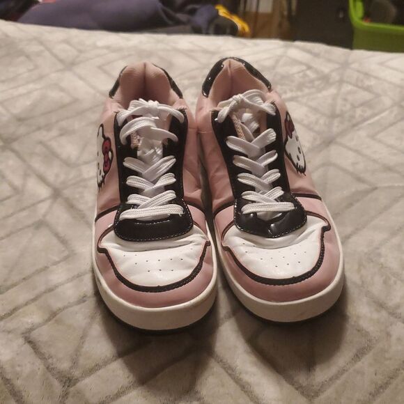 Sanrio Hello Kitty Court Sneakers Women’s Size 9 Pink Lace Up Shoes - Picture 10 of 10